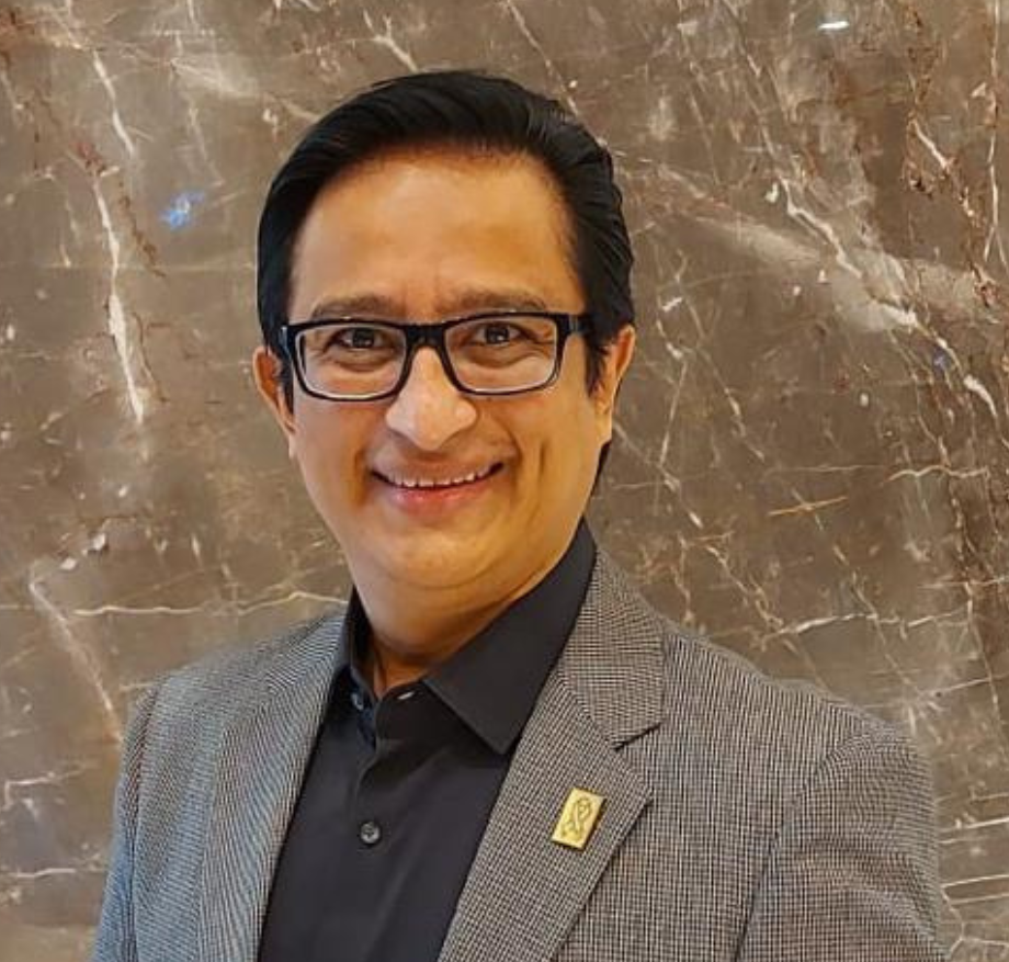 Datuk Dr. Tengku Naufal Tengku Mansor